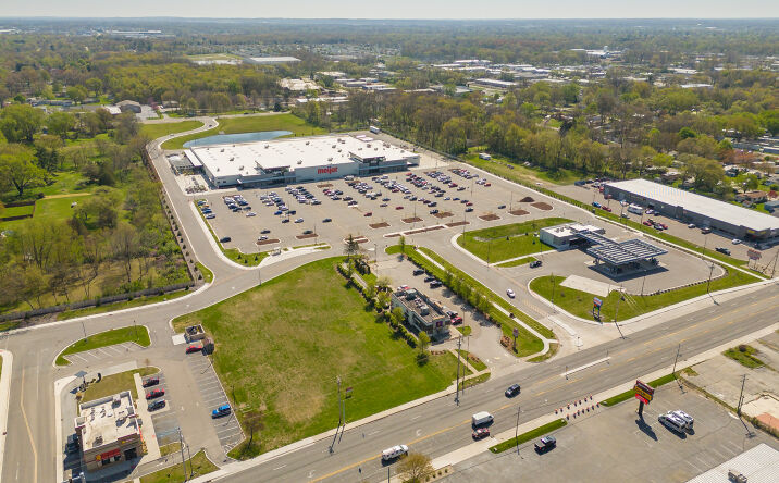 Pictures of Retail, Restaurant property located at 2500 Cassopolis St, Elkhart, IN 46514 for lease - image #1