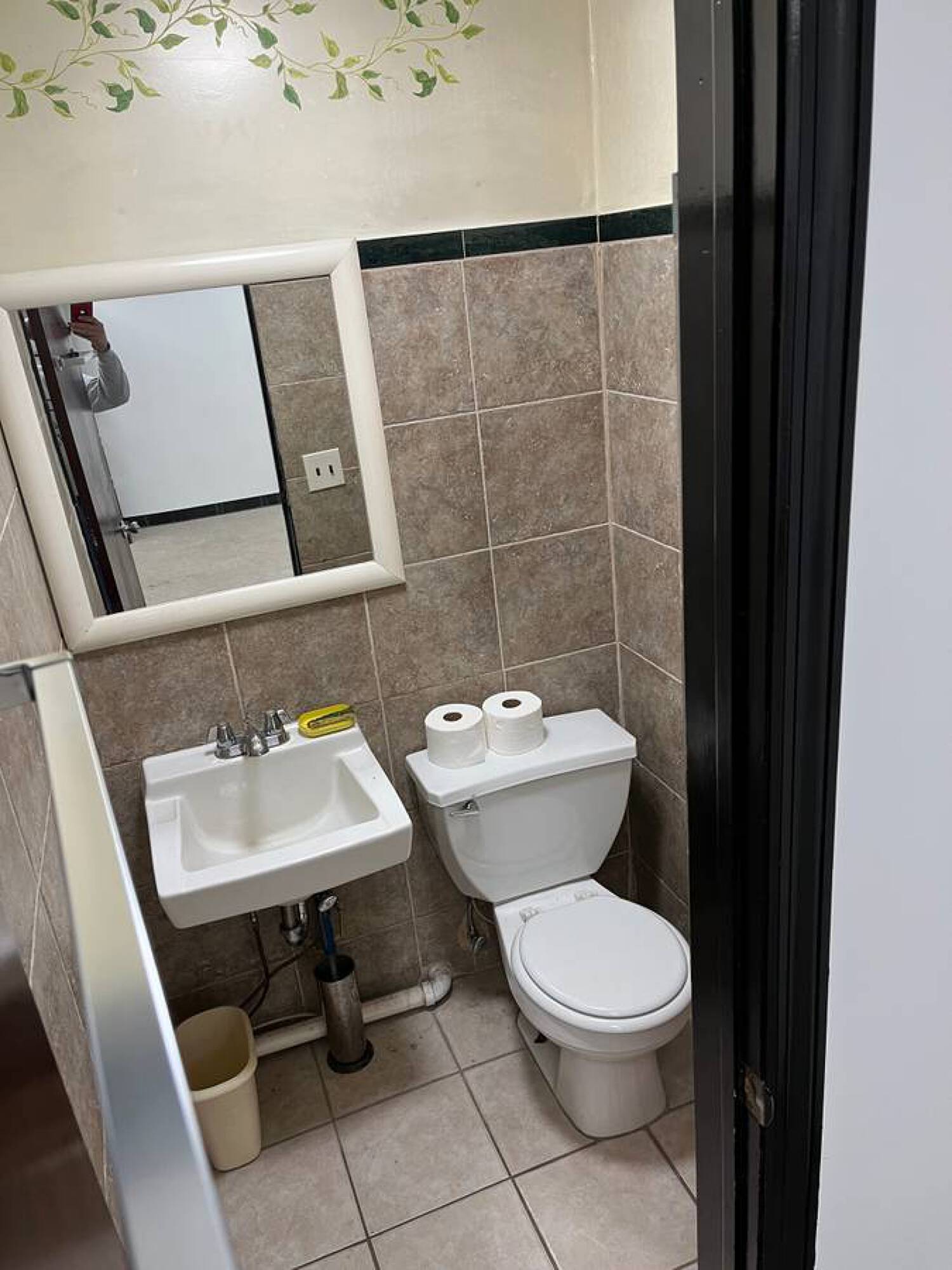 3518709