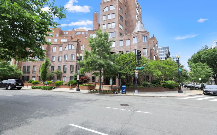 Pictures of Office property located at 3 Washington Circle - Unit G1, Washington, DC 20037 for lease - image #1
