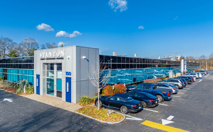 Pictures of Office property located at 100 Sunnyside Blvd Ext, Woodbury, NY 11797 for lease - image #1