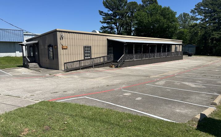 Pictures of Retail, Office, Restaurant property located at 2718 Gilmer Rd, Longview, TX 75604 for lease - image #1