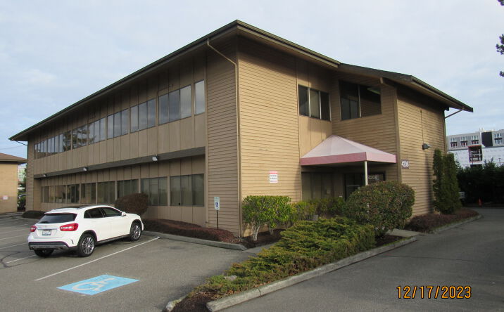 Pictures of Office property located at 4208 198th St SW, Lynnwood, WA 98036 for lease - image #1
