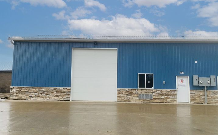 Pictures of Industrial, Special Purpose property located at 7217 NORTHWEST Boulevard #4A, Davenport, IA 52806 for lease - image #1