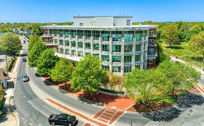 Pictures of Office property located at 200 Westgate Cir, Annapolis, MD 21401 for lease - image #1