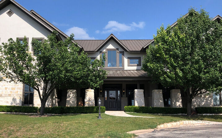 Pictures of Office property located at 211 Ranch Rd 620, Lakeway, TX 78734 for lease - image #1