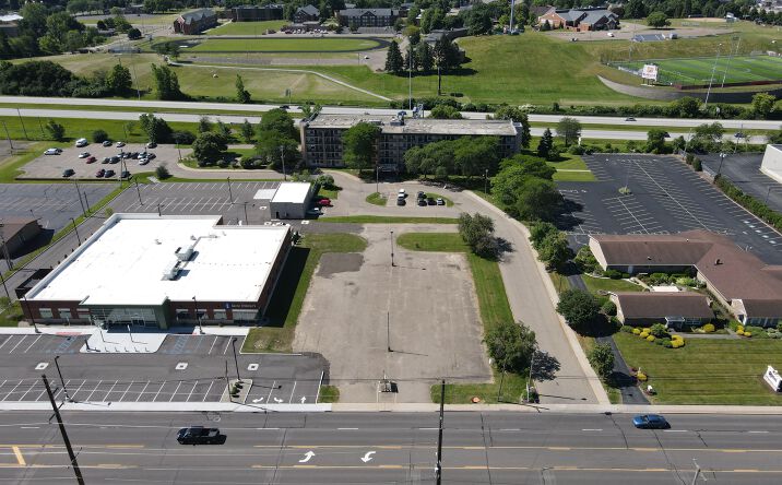 Pictures of Retail, Land, Special Purpose property located at 630 30th St NW, Canton, OH 44709 for lease - image #1