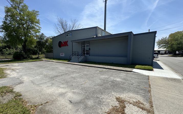 Pictures of Industrial property located at 2589 W Bay St, Savannah, GA 31408 for lease - image #1