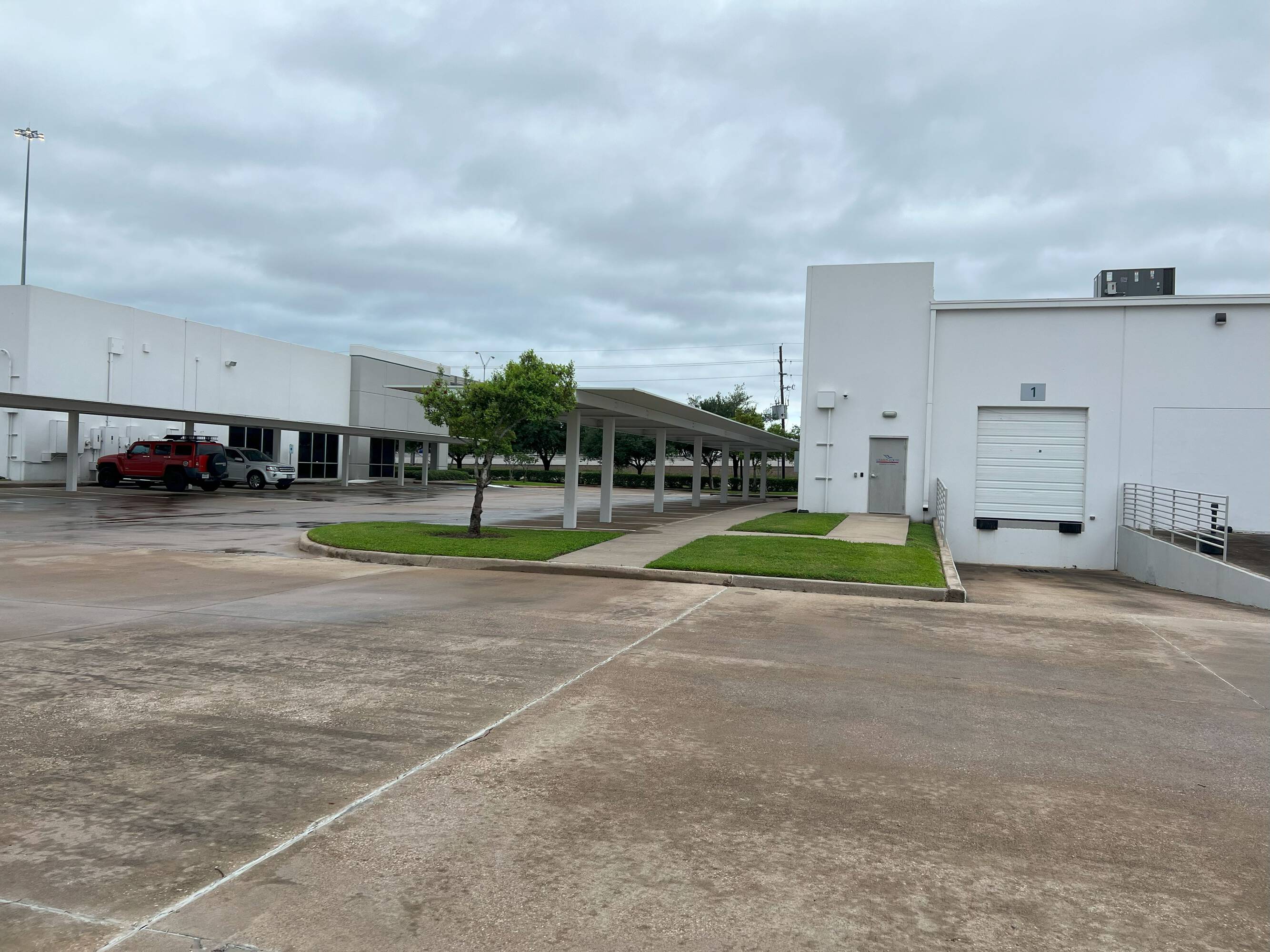 6610 W. Sam Houston Pkwy N.