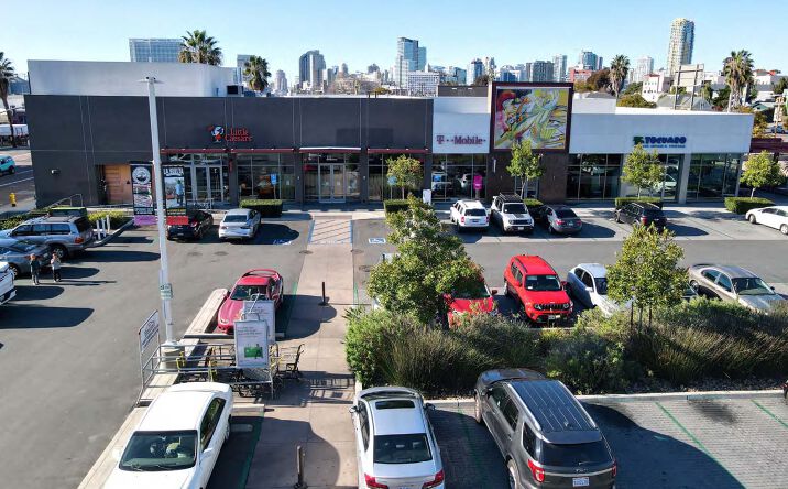 Pictures of Retail, Restaurant property located at 1985 National Ave, San Diego, CA 92113 for lease - image #1