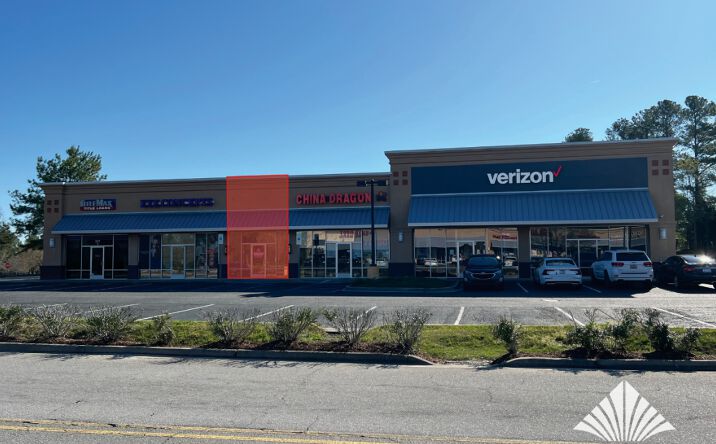 Pictures of Retail property located at 327 Killian Rd, Columbia, SC 29203 for lease - image #1