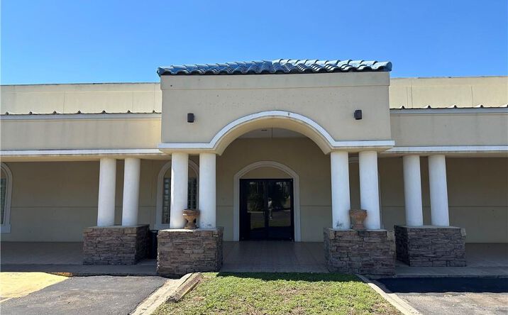 Pictures of Office property located at 900 Plaza Drive # 1A, Mission, TX 78572 for lease - image #1