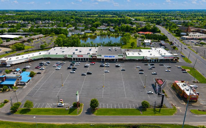 Pictures of Retail property located at 2715 Eastern Blvd, Montgomery, AL 36117 for lease - image #1