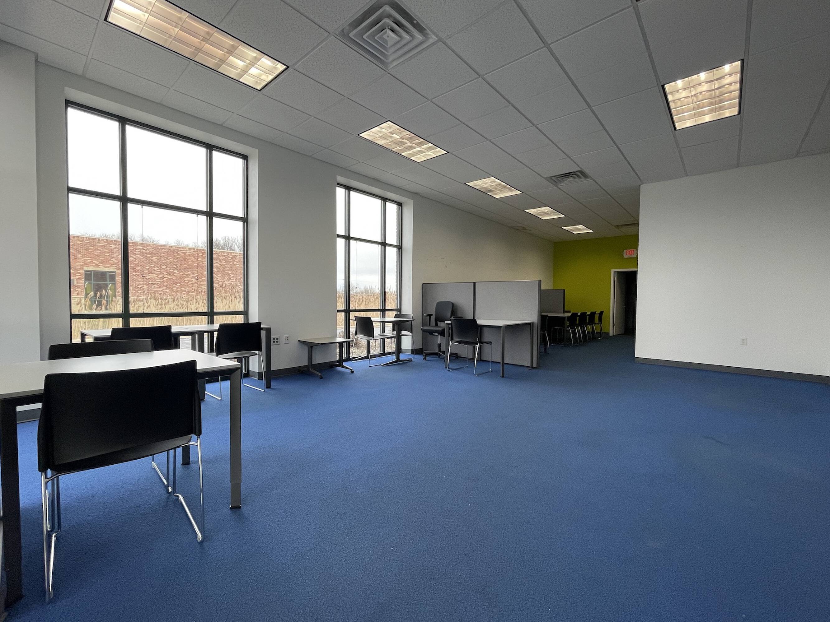 821 S Huron Rd, Green Bay, WI 54311