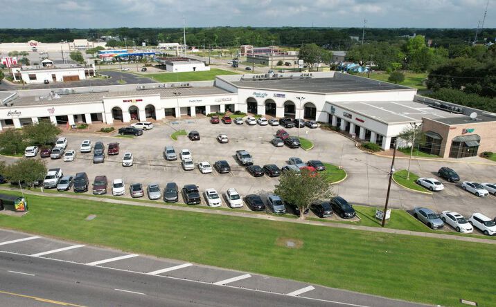 Pictures of Retail, Office property located at 5520 Johnston St, Lafayette, LA 70503 for lease - image #1