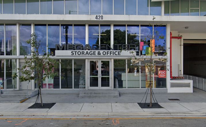 Pictures of Office property located at 420 SW 7th St, Miami, FL 33130 for lease - image #1