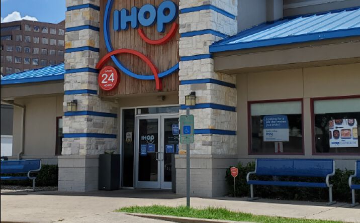 Pictures of Retail, Restaurant property located at 8700 S Gessner Rd, Houston, TX 77074 for lease - image #1