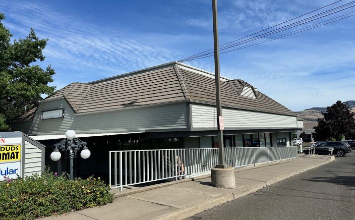 Pictures of Retail, Restaurant, Special Purpose property located at 2345 Ashland St, Ashland, OR 97520 for lease - image #1