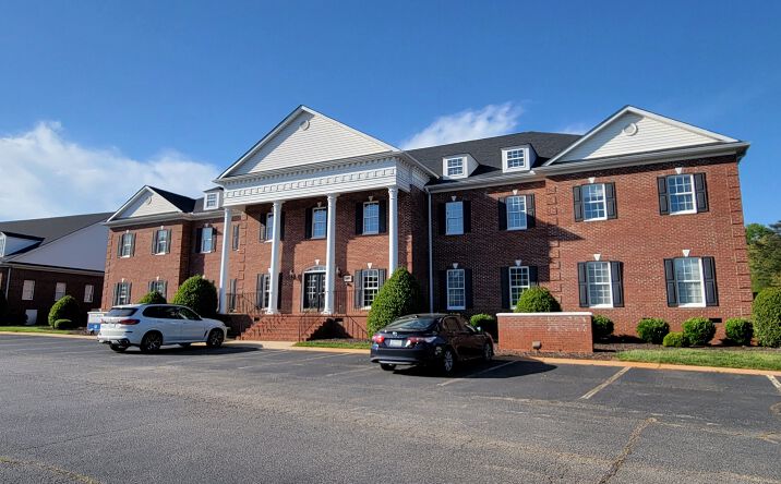 Pictures of Office property located at 3453 Pelham Rd, Greenville, SC 29615 for lease - image #1