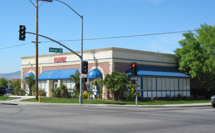 Pictures of Retail, Office, Restaurant property located at 43997 15th St W, Lancaster, CA 93534 for lease - image #1