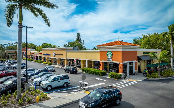 Pictures of Retail property located at 4810 Davis Blvd, Naples, FL 34112 for lease - image #1