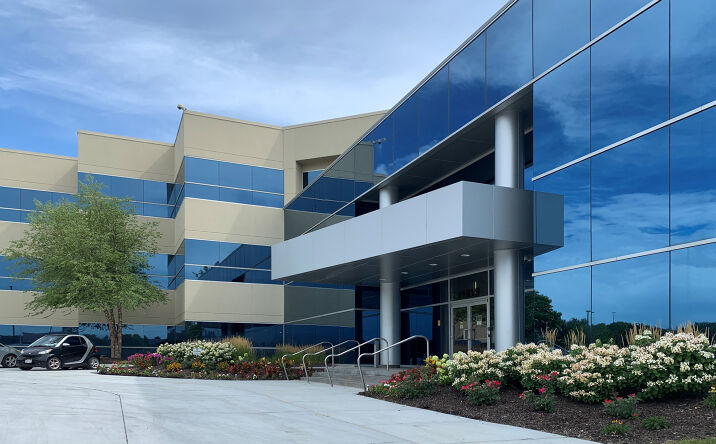 Pictures of Office property located at 11819 Miami St, Omaha, NE 68164 for lease - image #1