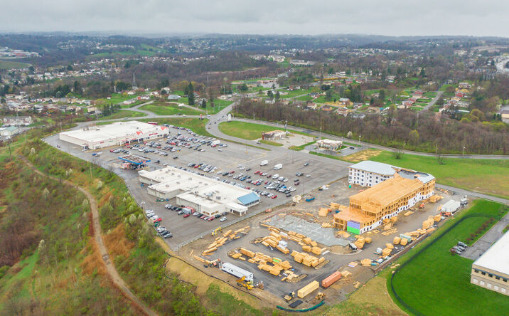 Pictures of Land property located at 1800 - 1801 McKees Rocks Rd, McKees Rocks, PA 15136 for lease - image #1