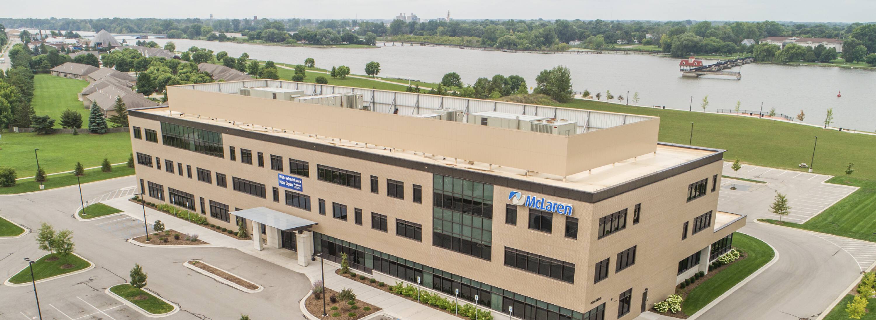 4 Columbus Ave, Bay City, MI 48706