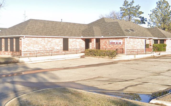 Pictures of Office property located at 1617 Greenbriar Pl, Oklahoma City, OK 73159 for lease - image #1