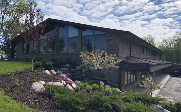 Pictures of Office property located at 3115 Lewis Ave, Zion, IL 60099 for lease - image #1