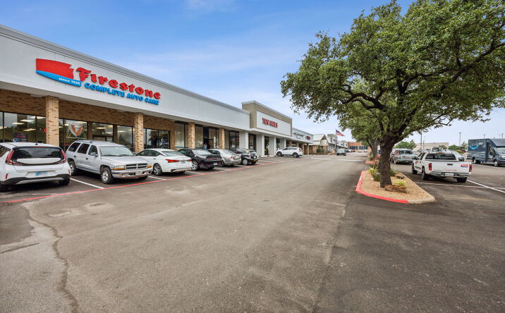 Pictures of Retail, Office, Restaurant property located at 3501 Gus Thomasson Rd & NWC of Town East Blvd, Mesquite, TX 75150 for lease - image #1