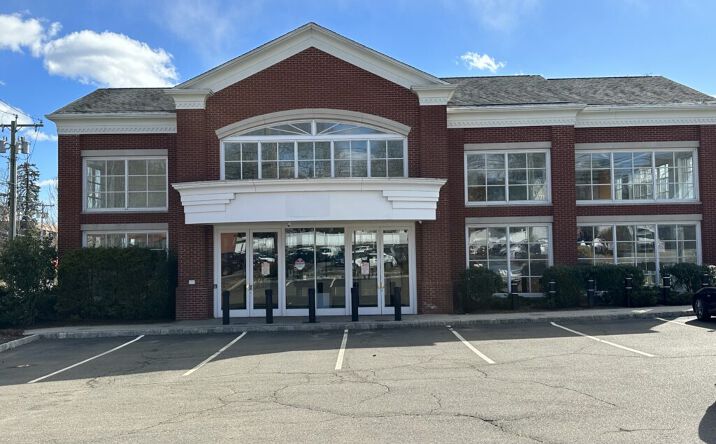 Pictures of Retail property located at 272 Elm St, New Canaan, CT 06840 for lease - image #1