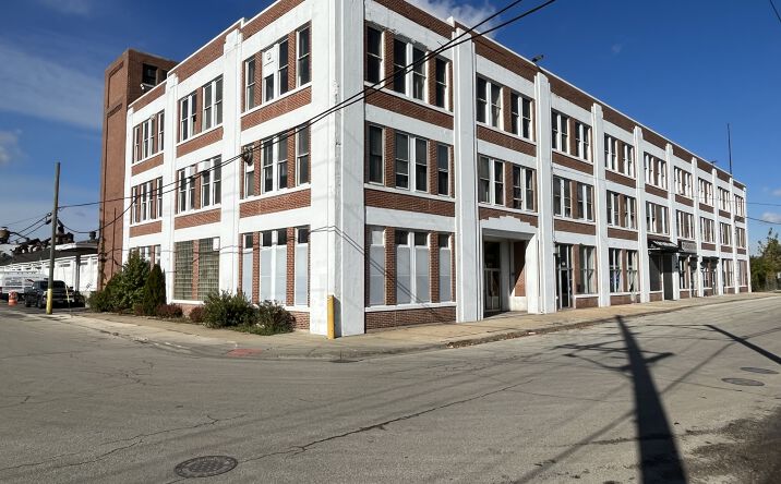 Pictures of Industrial property located at 6550 South Menard Avenue, Bedford Park, IL 60638 for lease - image #1