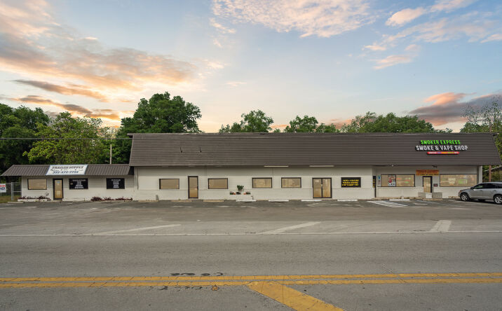 Pictures of Retail property located at 130 SW 250th St, Newberry, FL 32669 for lease - image #1
