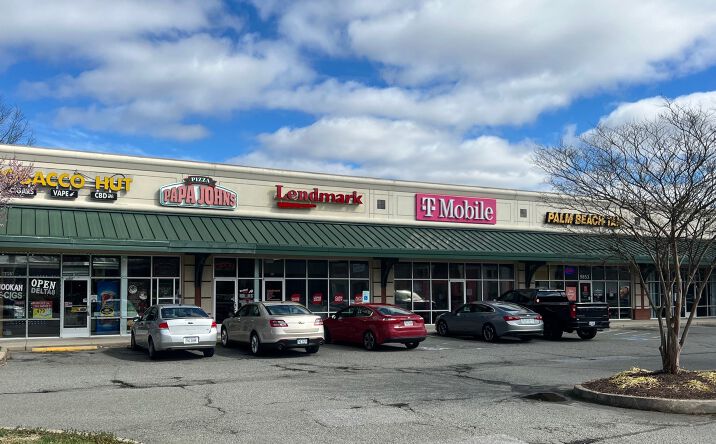 Pictures of Retail property located at 9853 Brook Rd, Glen Allen, VA 23059 for lease - image #1