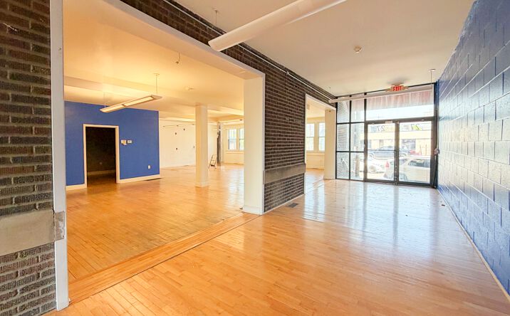 Pictures of Retail, Office property located at 27 E 5th Ave, Columbus, OH 43201 for lease - image #1