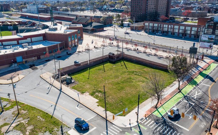 Pictures of Retail, Office, Restaurant property located at 319 N George St, York, PA 17401 for lease - image #1