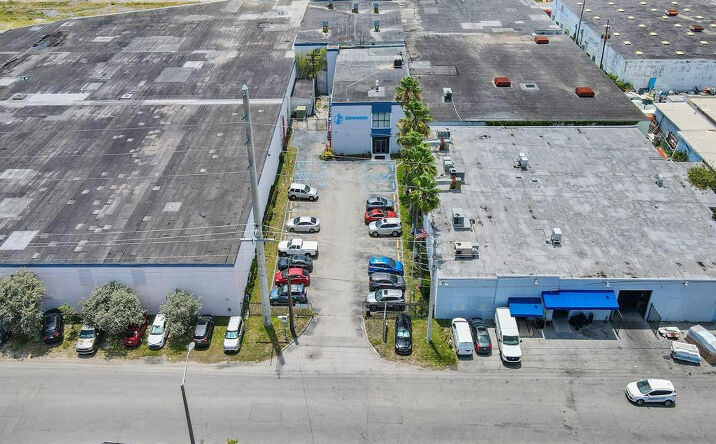 Pictures of Industrial, Office property located at 3775 NW 77th Street, Miami, FL 33147 for lease - image #1
