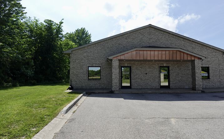 Pictures of Office property located at 3689 Fashion Square Blvd, Saginaw, MI 48603 for lease - image #1