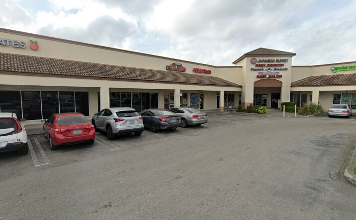 Pictures of Retail property located at 9655 Doral Boulevard, Doral, FL 33178 for lease - image #1