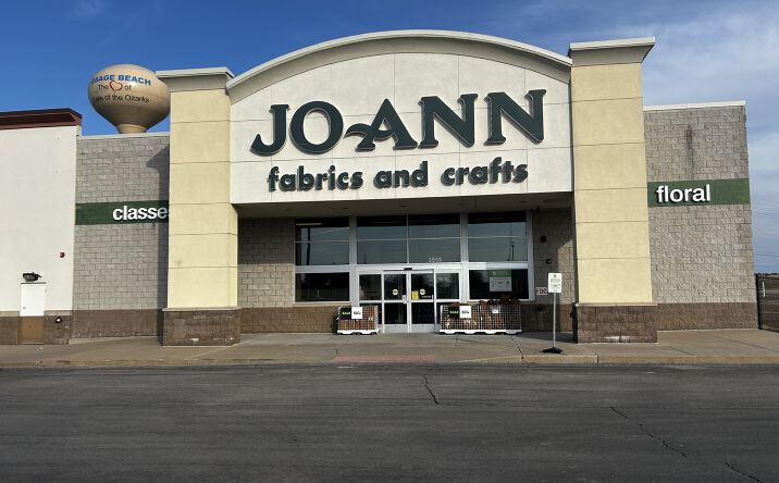 Pictures of Retail property located at 3958 Jr Prewitt Pkwy, Osage Beach, MO 65065 for lease - image #1