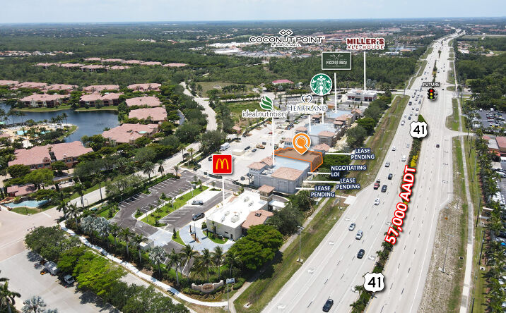 Pictures of Retail, Restaurant property located at 8001 Via Rapallo Dr, Estero, FL 33928 for lease - image #1