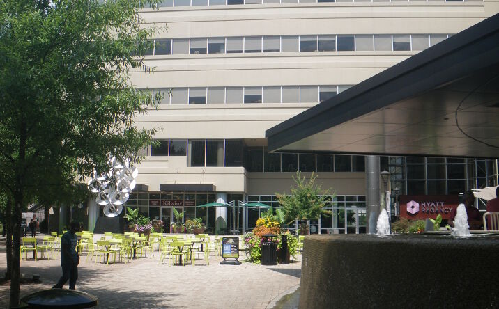 Pictures of Office property located at 220 N Main St, Greenville, SC 29601 for lease - image #1