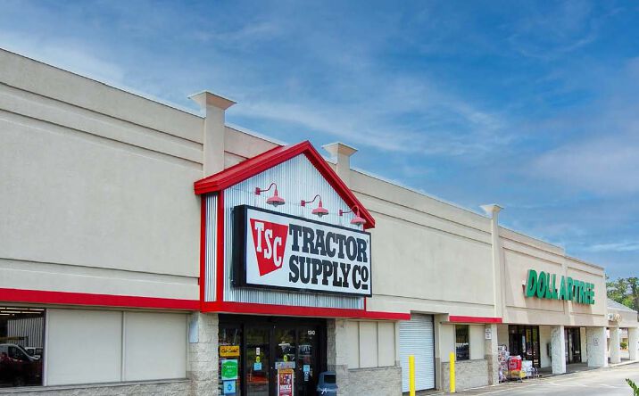 Pictures of Retail property located at 1160 S 6th St, Macclenny, FL 32063 for lease - image #1