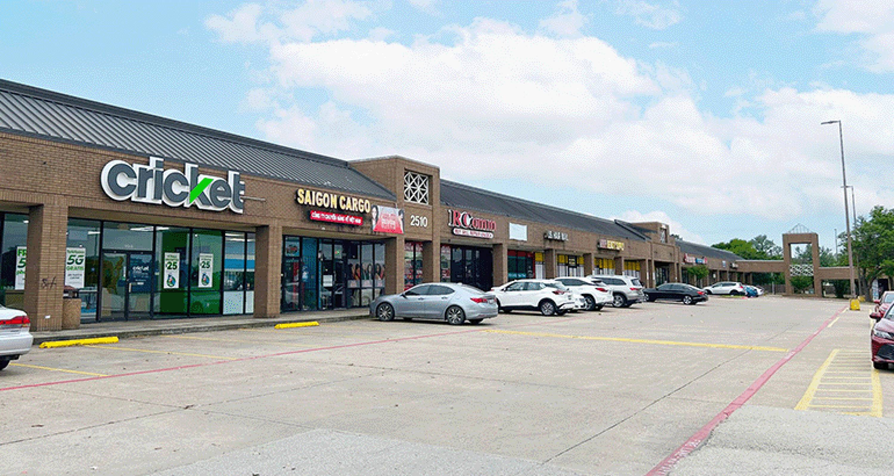 2510 E Arkansas Ln, Arlington, TX 76014