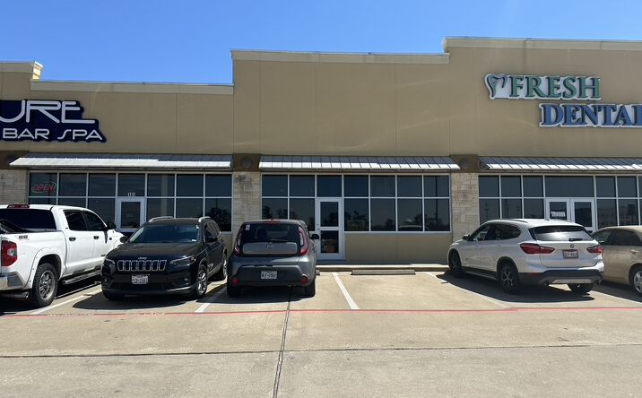 Pictures of Retail property located at 3052 N Eastman Rd, Longview, TX 75605 for lease - image #1