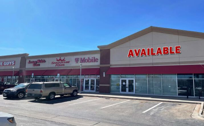 Pictures of Retail property located at 4989 S Broadway, Englewood, CO 80113 for lease - image #1