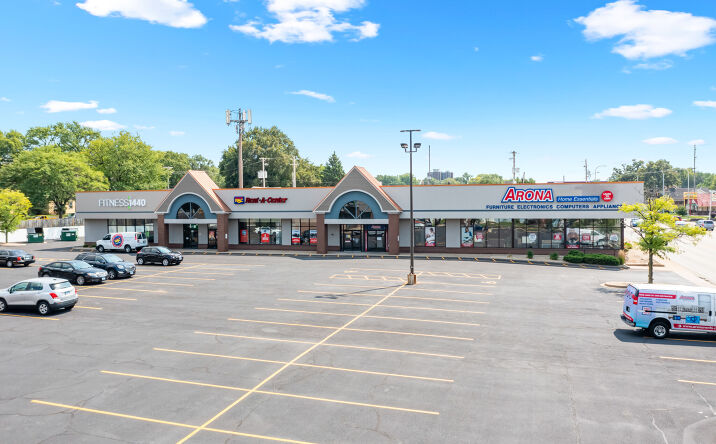 Pictures of Retail, Office, Restaurant property located at 2004 - 2010 N. Knoxville Avenue, Peoria, IL 61603 for lease - image #1