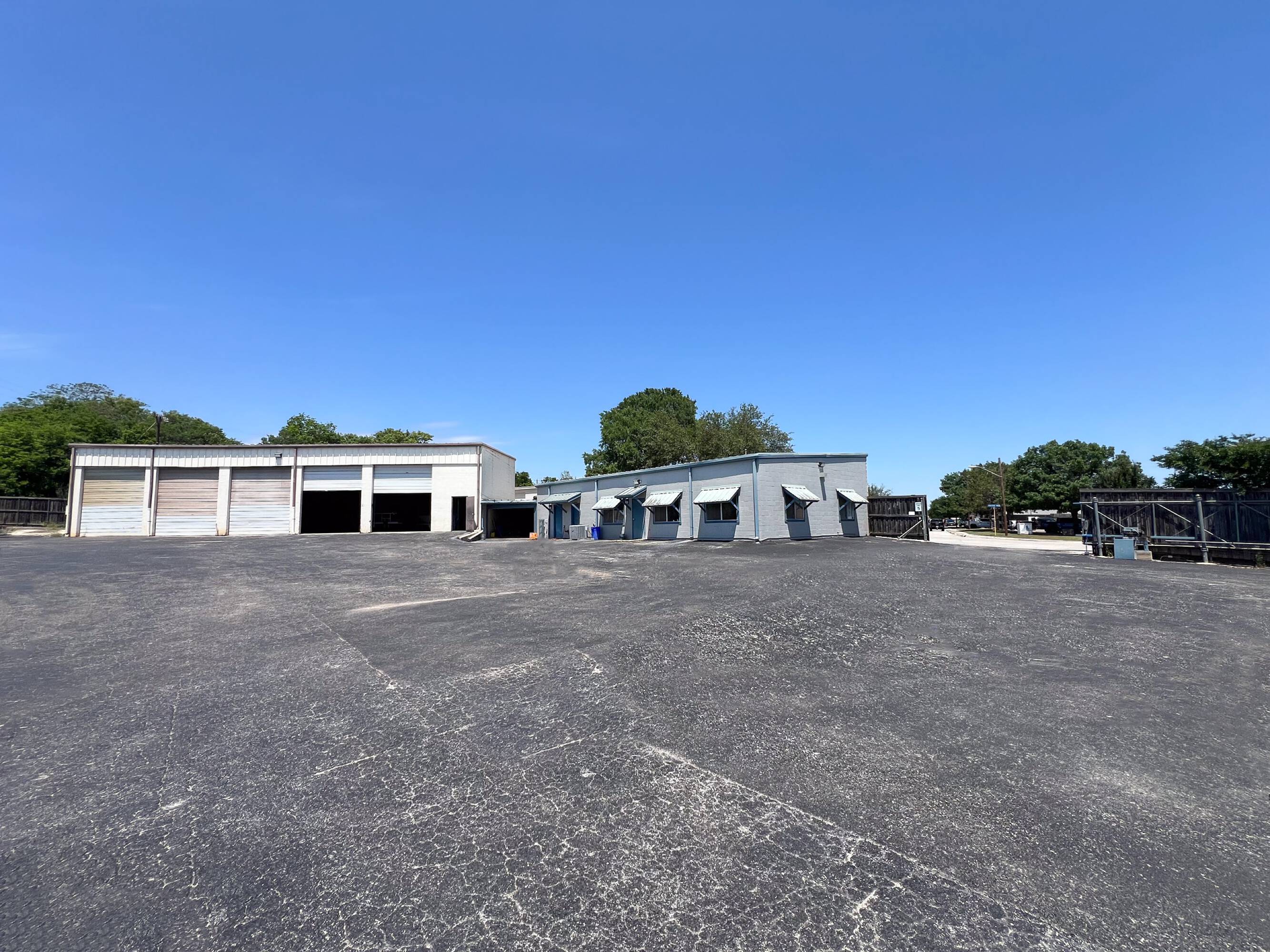 4746 College Park, San Antonio, TX 78249