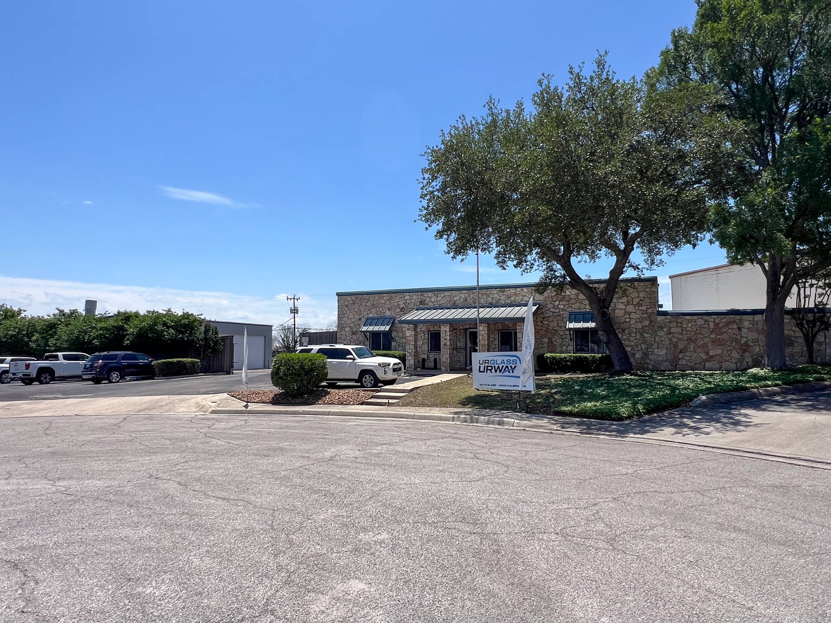 4746 College Park, San Antonio, TX 78249