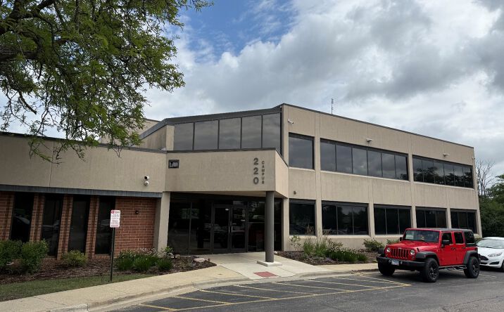 Pictures of Office property located at 220 W Campus Dr, Arlington Heights, IL 60004 for lease - image #1